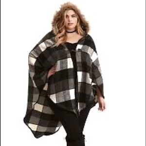 NEW Torrid Plaid Fleece Faux Fur Hood Cape